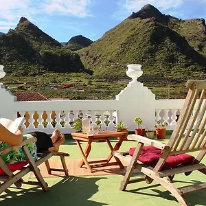 https://casa-la-ranita.in-canary-islands.com