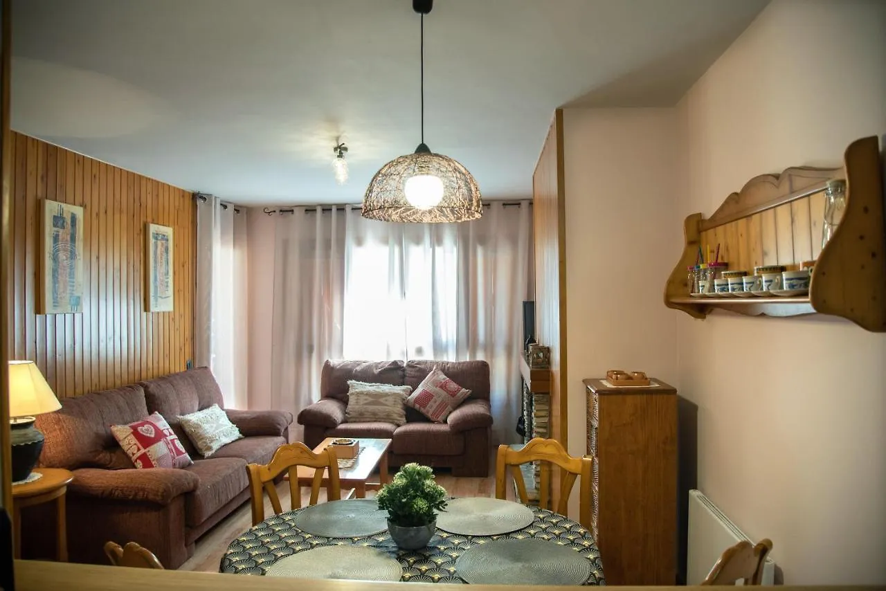 Apartamento Ca L'Anton Con Parking Rialp Apartment