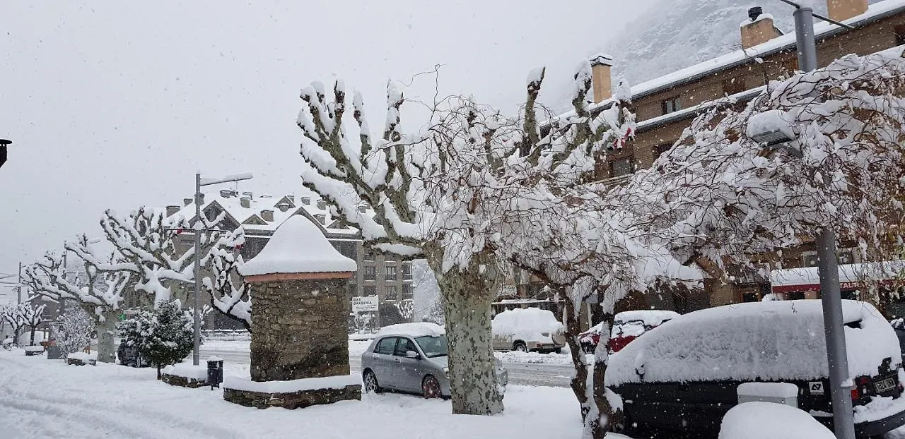 Apartment Apartamento Ca L'Anton Con Parking Rialp